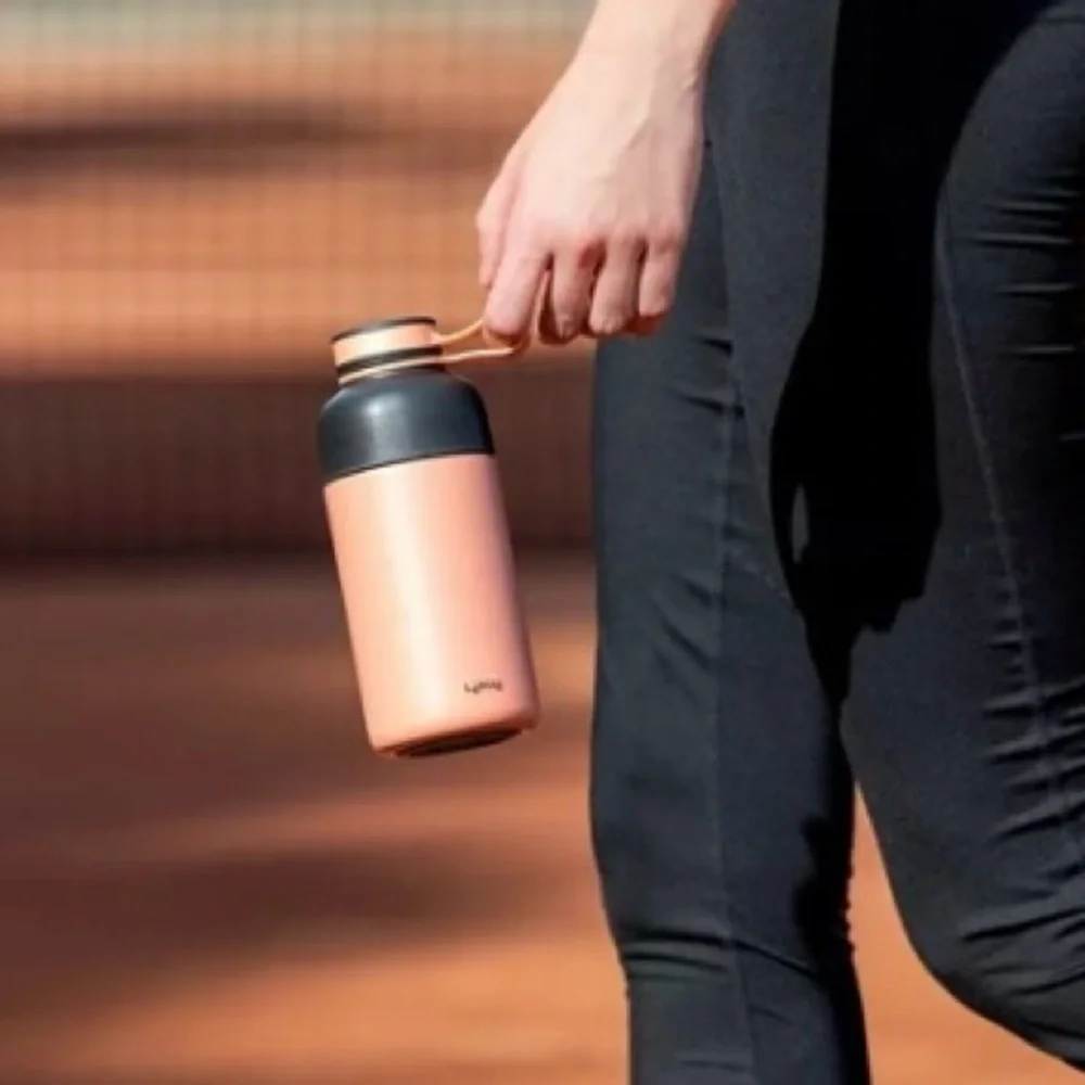 Lekue Insulated Bottle To Go, 10-Ounce, Coral- new🎁 - Picture 3 of 5